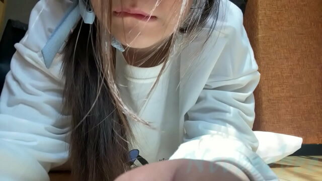 Vịt con và sugar daddy lần đầu phang nhau